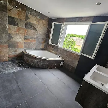 Villa 4 Avec Piscine.